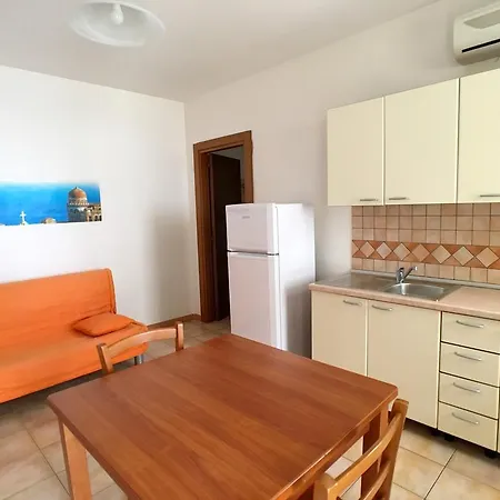 Holiday Homes Aparthotel Otranto